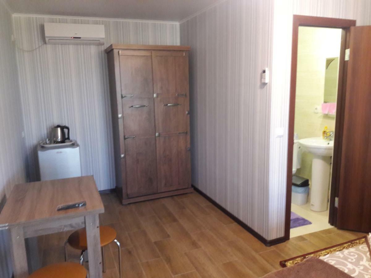 Solnechnaia Dacha Aparthotel Zatoka Exterior foto
