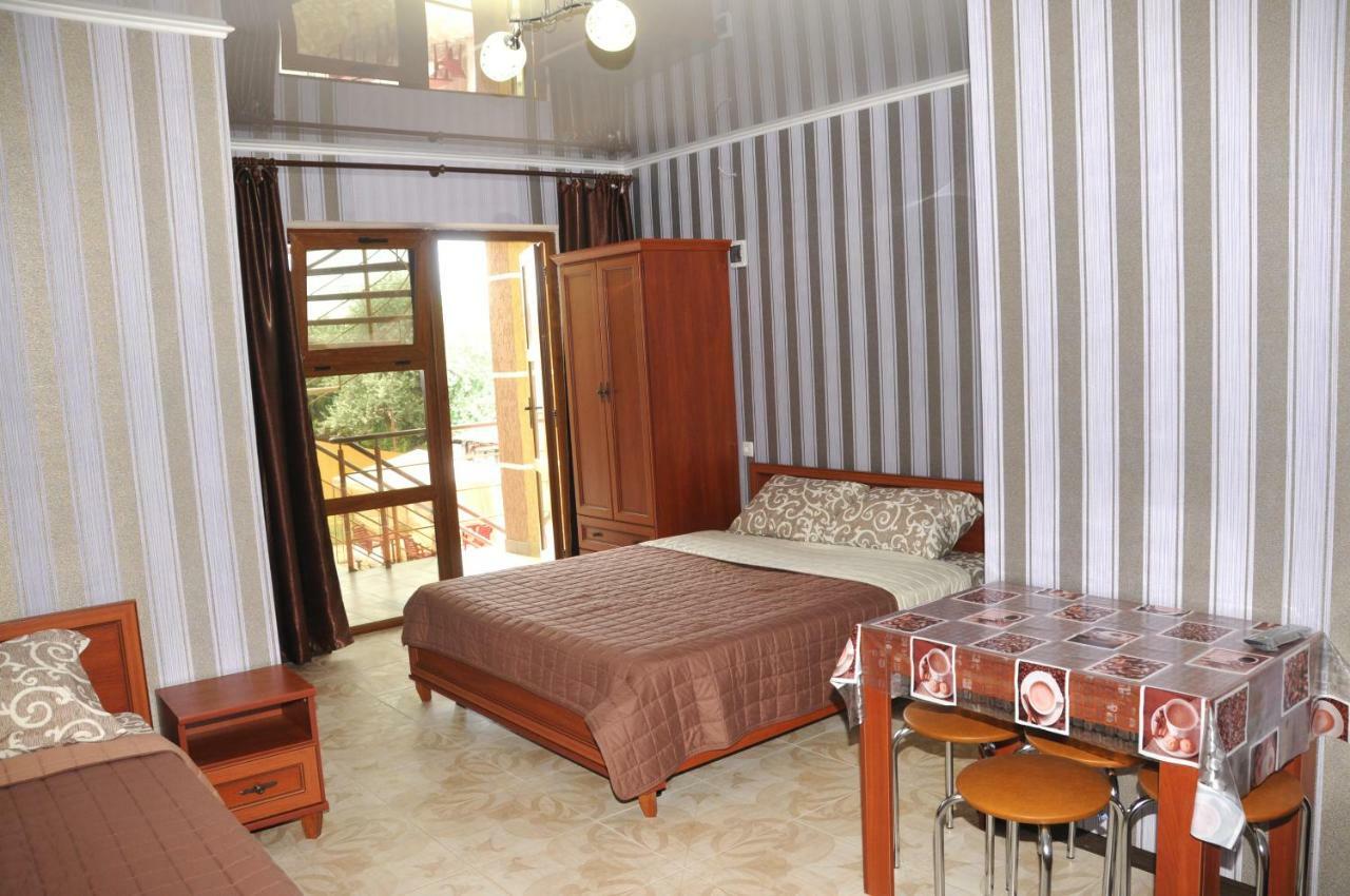 Solnechnaia Dacha Aparthotel Zatoka Exterior foto