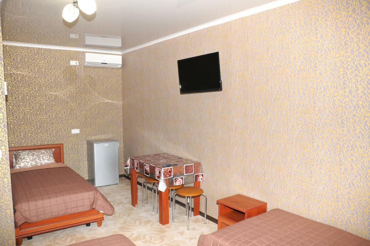 Solnechnaia Dacha Aparthotel Zatoka Exterior foto