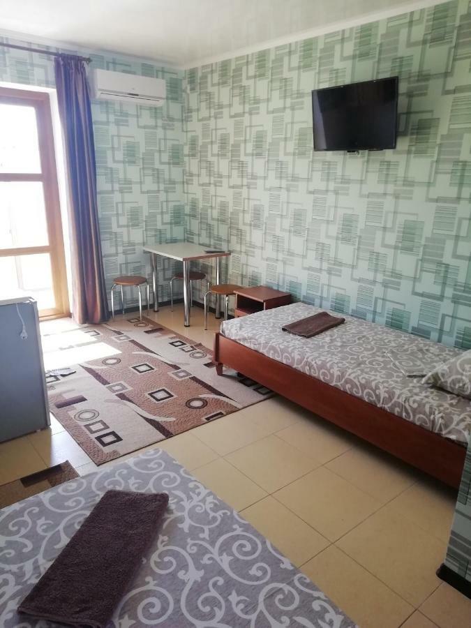 Solnechnaia Dacha Aparthotel Zatoka Habitación foto